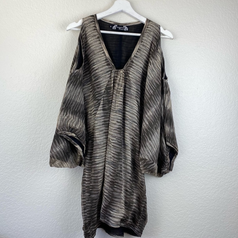 Vagabond couture long sleeve open shoulder sheer material beige and black size M
